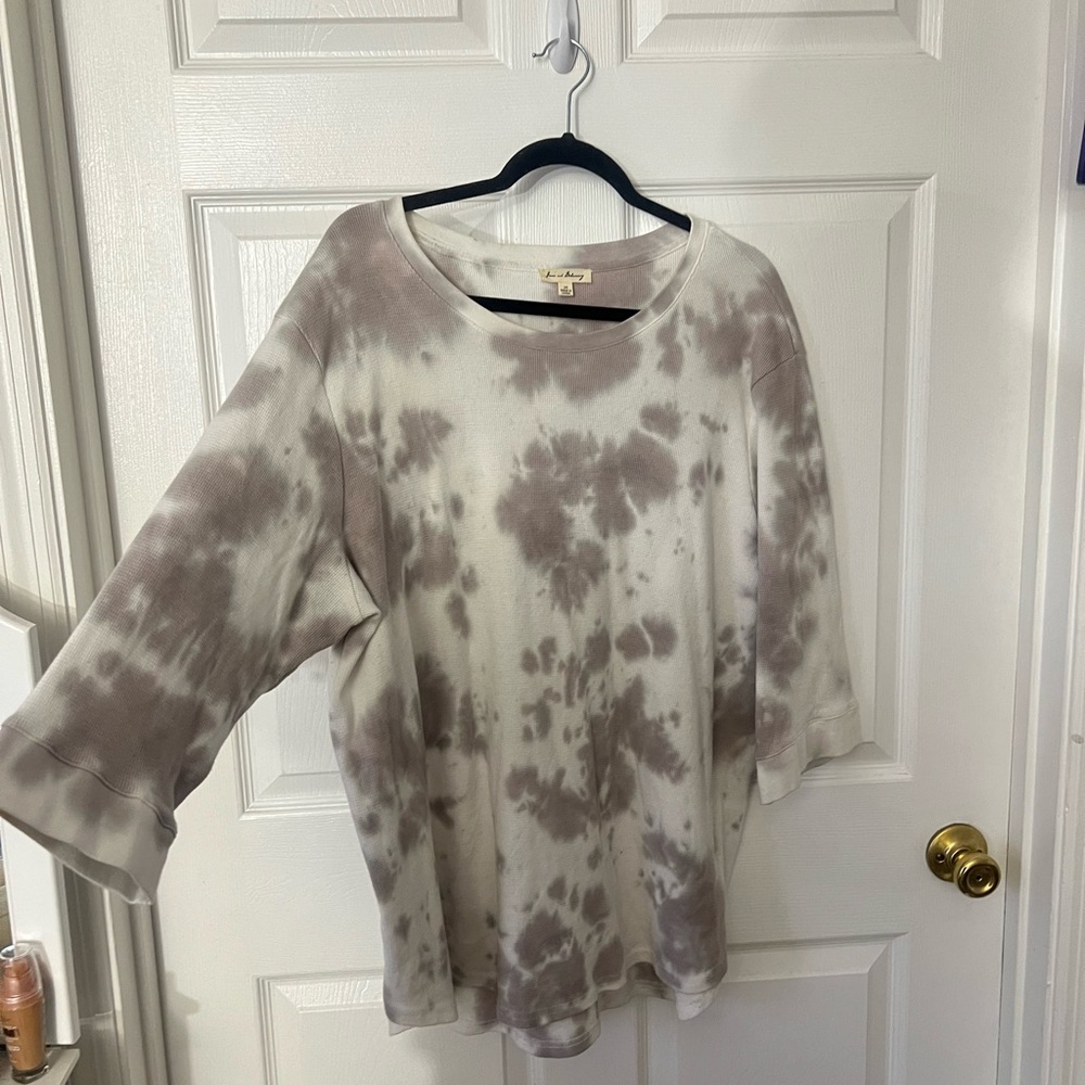 Tie-Dye Long Sleeve Top